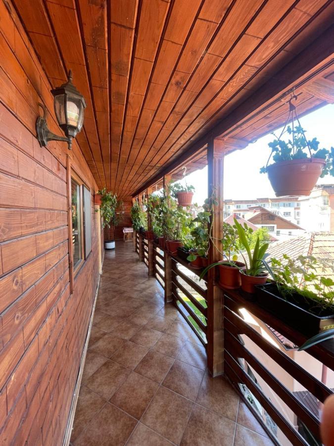 Pensiunea Cristiana Curtea de Argeş Exteriör bild